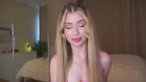 Moni Monica online show from March 26, 2026, 10:10 am