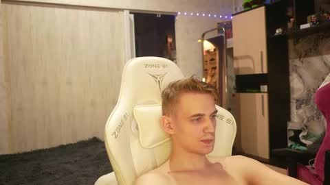 Extaz  Athrey  Howard online show from September 29, 2025, 7:30 pm