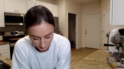 Snapshot of holihurricane chatting on February 13, 2026, 3:24 am Holi Hurricane online show from February 13, 2026, 3:24 am