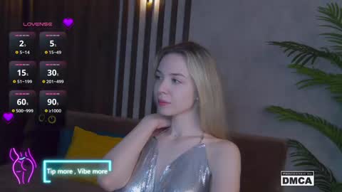 My social media links subscribe to support me  online show from February 14, 2025, 3:33 am