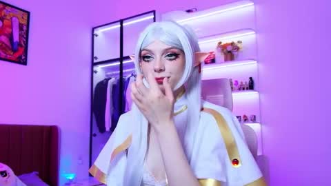 Holli online show from March 18, 2026, 11:19 pm