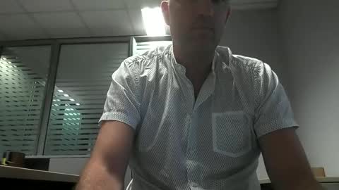 holly1982 online show from June 30, 2026, 4:41 pm