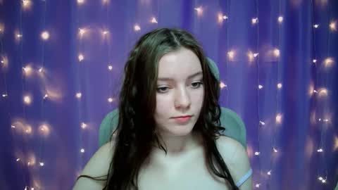 Lana online show from November 30, 2025, 1:15 pm