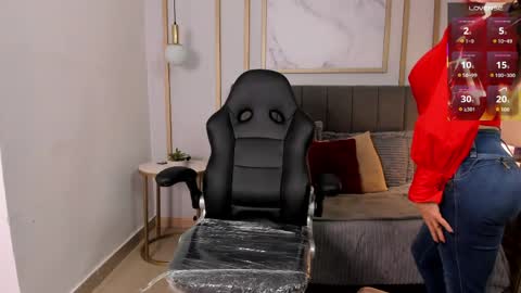 Holly Madisson online show from April 6, 2026, 1:12 pm