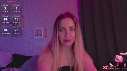 Snapshot of holly_molly8 chatting on February 12, 2025, 11:41 pm holly_molly8 online show from February 12, 2025, 11:41 pm