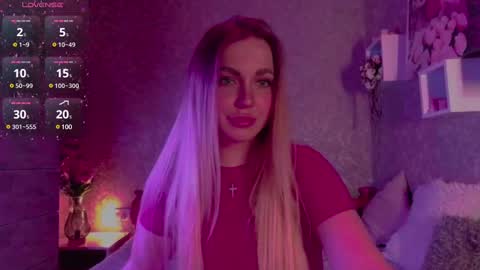 Snapshot of holly_molly8 chatting on February 25, 2025, 7:58 pm holly_molly8 online show from February 25, 2025, 7:58 pm