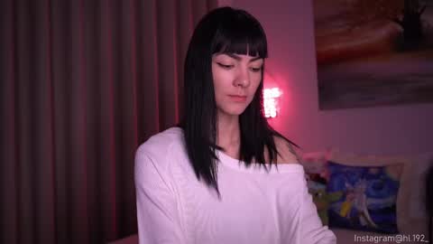 Holly Linder online show from February 12, 2025, 1:30 am