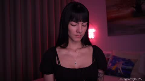 Holly Linder online show from February 13, 2025, 4:54 am