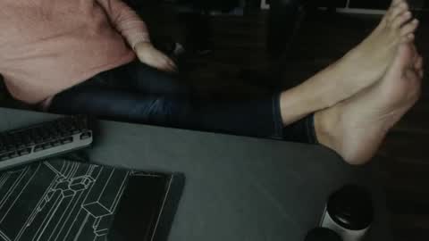 hollymollysucker online show from December 27, 2024, 6:10 pm