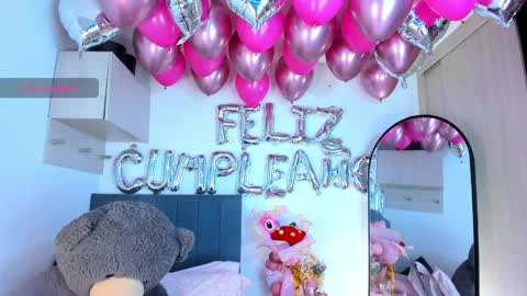 Snapshot of hollyprincess_2 chatting on May 31, 2026, 4:53 am holly princess mermaid online show from May 31, 2026, 4:53 am