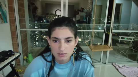 hollyshit_ online show from September 23, 2025, 12:02 am