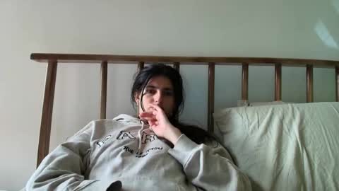 hollyshit_ online show from October 11, 2025, 7:34 pm