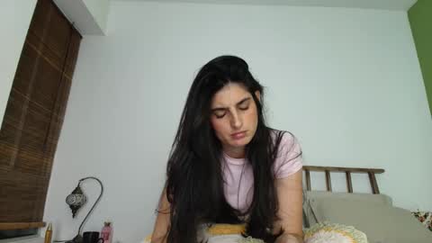 hollyshit_ online show from February 7, 2026, 12:14 am