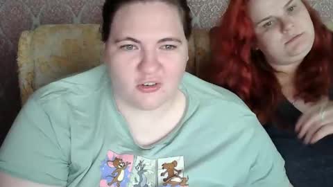 HollyXEva online show from May 2, 2026, 4:12 pm