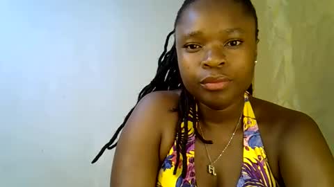 holy_ebony online show from May 27, 2026, 3:20 pm