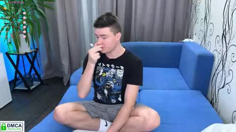 holy_eggs_00 online show from October 30, 2025, 6:41 pm