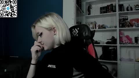 holy_mistresss online show from December 23, 2025, 9:40 am