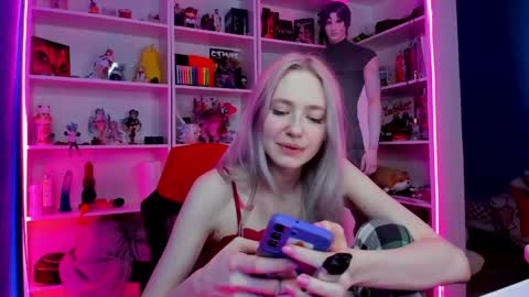 Snapshot of holy_rumi chatting on March 31, 2026, 5:19 am Rumi online show from March 31, 2026, 5:19 am