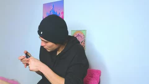      online show from April 22, 2026, 7:22 am