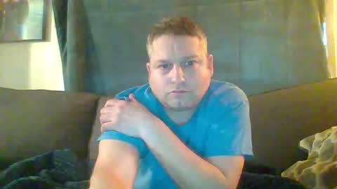 holycamole666 online show from April 3, 2026, 12:30 am