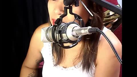 Snapshot of holygurl77 chatting on October 22, 2025, 11:26 pm cristy online show from October 22, 2025, 11:26 pm