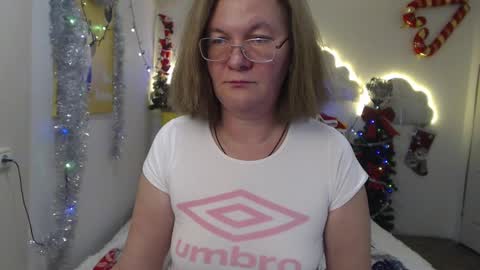 Snapshot of holymilfa chatting on December 22, 2024, 2:38 pm holymilfa online show from December 22, 2024, 2:38 pm