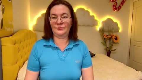 Snapshot of holymilfa chatting on February 2, 2025, 10:46 am holymilfa online show from February 2, 2025, 10:46 am