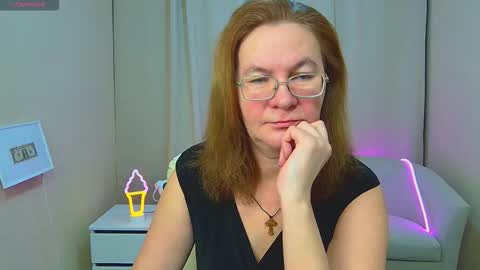 Snapshot of holymilfa chatting on February 1, 2026, 4:44 am holymilfa online show from February 1, 2026, 4:44 am