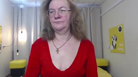 Snapshot of holymilfa chatting on February 26, 2026, 8:13 am holymilfa online show from February 26, 2026, 8:13 am