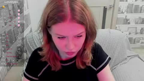 Snapshot of honey__pie chatting on March 17, 2026, 6:00 pm Lilith and Ellie online show from March 17, 2026, 6:00 pm