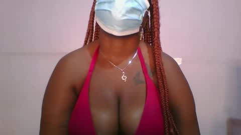 honey_beb online show from September 18, 2025, 2:57 am