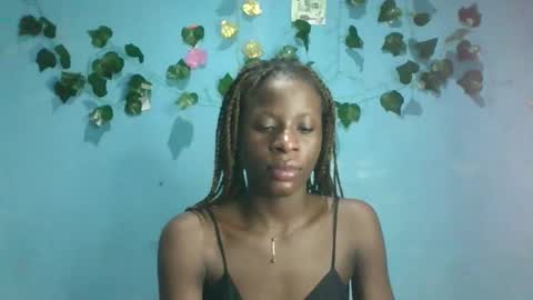 Queen online show from November 3, 2025, 9:48 pm