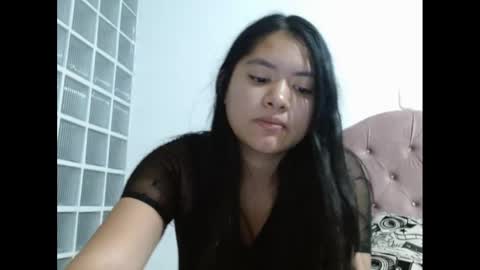 Snapshot of honey_colombiana chatting on January 14, 2025, 11:58 pm carolina online show from January 14, 2025, 11:58 pm