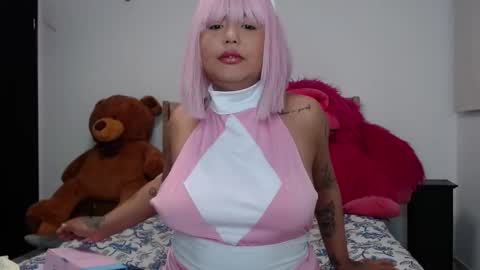 Snapshot of honey_hypnotic chatting on January 17, 2025, 3:23 am honey_hypnotic online show from January 17, 2025, 3:23 am