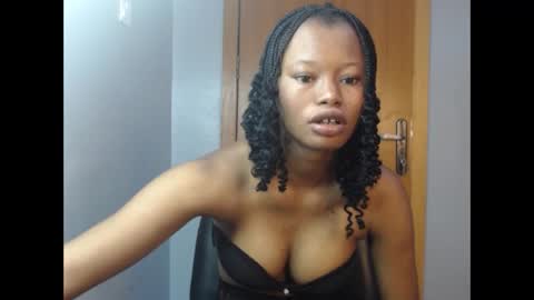 Sonia online show from October 22, 2025, 7:08 am