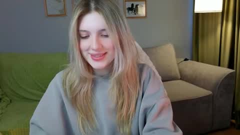 Lina online show from March 28, 2026, 5:29 am