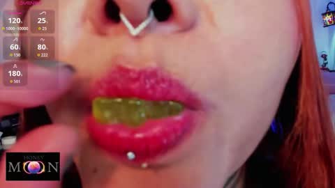 Snapshot of honey_mooon chatting on March 12, 2026, 8:26 pm Maria online show from March 12, 2026, 8:26 pm