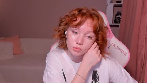 honeyautumn online show from January 18, 2025, 11:44 pm