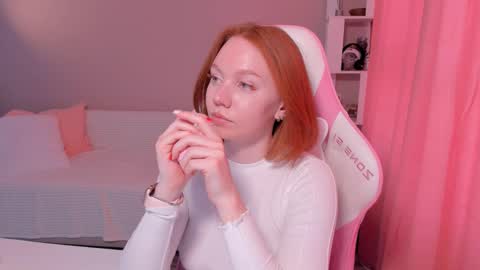 honeyautumn online show from March 3, 2025, 6:37 am