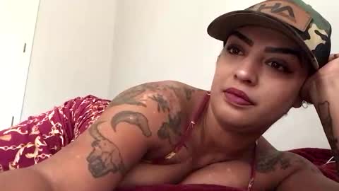 Snapshot of honeycutt1993 chatting on January 14, 2026, 3:39 pm honeycutt1993 online show from January 14, 2026, 3:39 pm