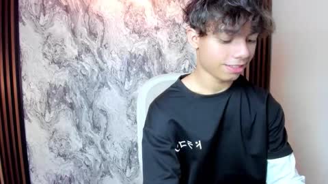 honeymoon_sariel online show from March 20, 2026, 2:00 pm