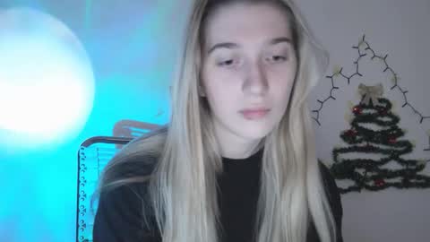 honeyveil online show from January 15, 2026, 12:54 pm