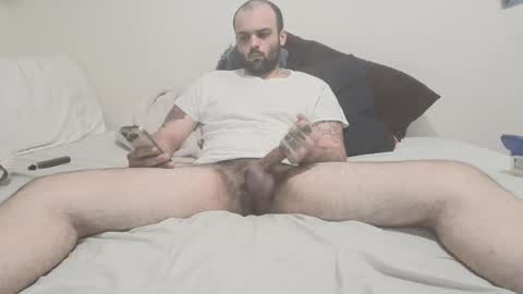 hoodieaj0318 online show from May 24, 2026, 11:43 pm
