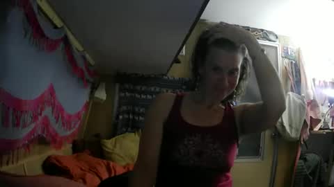 Snapshot of hoodoou chatting on February 16, 2026, 3:13 am hoodoou online show from February 16, 2026, 3:13 am