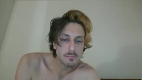 Snapshot of hooksolo chatting on May 9, 2026, 10:20 am hooksolo online show from May 9, 2026, 10:20 am