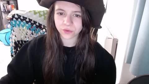 Snapshot of hope_xo chatting on February 22, 2026, 11:36 pm Hope online show from February 22, 2026, 11:36 pm