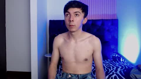 Snapshot of hopper_1 chatting on November 5, 2025, 3:39 am Hopper online show from November 5, 2025, 3:39 am