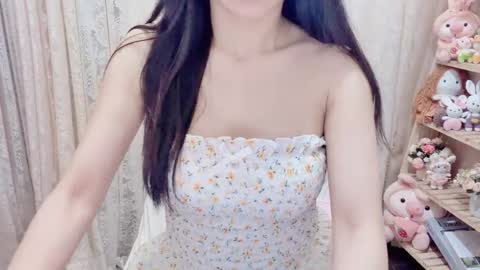 Rina online show from May 6, 2026, 1:27 pm