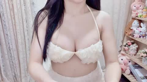 Rina online show from May 20, 2026, 2:07 am