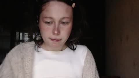 Roxy online show from April 30, 2026, 4:57 pm